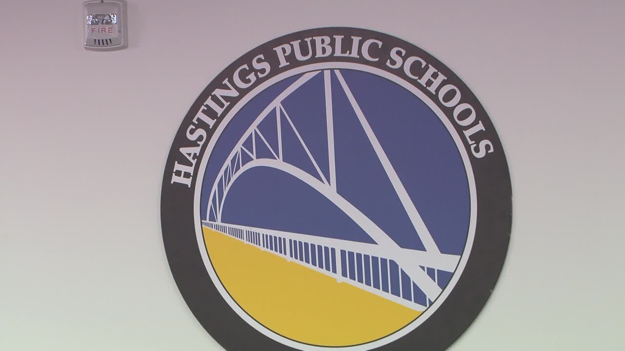 Hastings school officials discuss policy change on what’s allowed on school walls — KSTP 5 — Gopher, Amarillo Schools news
