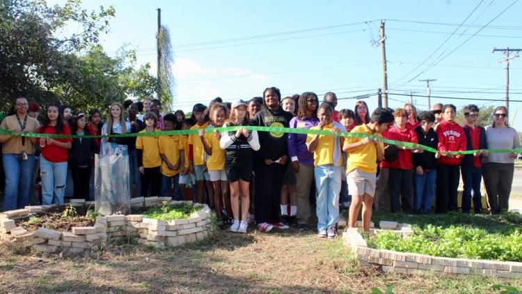 Keep Waco Beautiful hosts ribbon cutting to celebrate Green Schools project growth — Amarillo Schools news