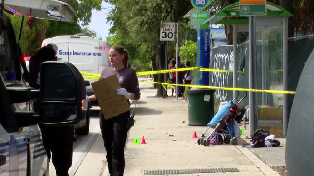 Attacker, victim injured in stabbing at Miami bus stop — WSVN 7 Miami-Dade, Amarillo Community news