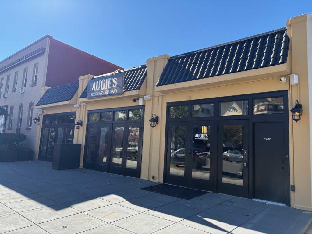 SCOOP: Augie’s Mussel House and Beer Garden is Opening Monday Night!! — PoPville DC, Amarillo Dining news
